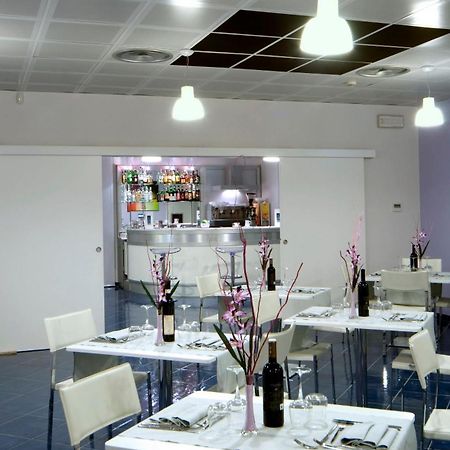 Aurea Hotel Tortoreto Ngoại thất bức ảnh