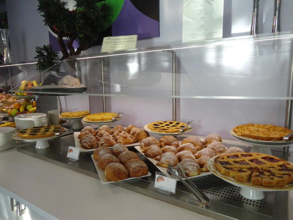 Aurea Hotel Tortoreto Ngoại thất bức ảnh